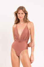 Load image into Gallery viewer, Image 07: Rio De Sol Une Pièce Shimmer-Copper New Vegas
