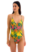 Load image into Gallery viewer, Model Front: Rio De Sol Une Pièce Sun-Sation Hype
