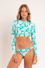 Load image into Gallery viewer, Model Front: Rio De Sol Haut Top Pua-Valley Reef
