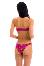 Load image into Gallery viewer, Model Back: Rio De Sol Haut Top Roar-Pink Bandeau-Reto
