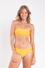 Load image into Gallery viewer, Model Front: Rio De Sol Haut Top Solar Bandeau-Reto
