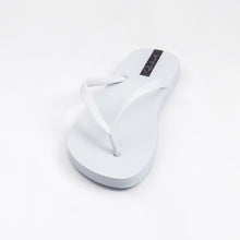 Load image into Gallery viewer, Image 05: Rio De Sol Tongs White Slim
