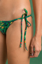 Load image into Gallery viewer, Wilds Tri-Fixo Cheeky-Tie Set
