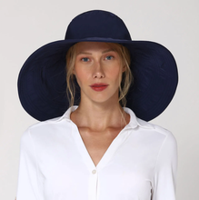 Load image into Gallery viewer, Model Front: Uv Line Chapeau Souple/Capeline Beverly Hills Marinho
