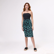 Load image into Gallery viewer, Model Front: Uv Line Pareo Canga Estrela Upf50+
