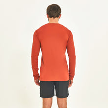 Load image into Gallery viewer, Model Back: Uv Line T-Shirt Longsleeve Sport Fit Ferrugem Upf50+
