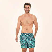 Load image into Gallery viewer, Model Front: Uv Line Short De Bain Short Acqua Coqueiros Turquesa Upf50+
