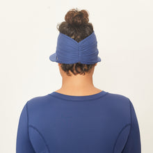 Load image into Gallery viewer, Model Back: Uv Line Visière Visor Granada Eva Marinho Fosco Upf50+
